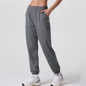 SOLD Vuori Boyfriend Jogger Sweatpants Gray Medium
